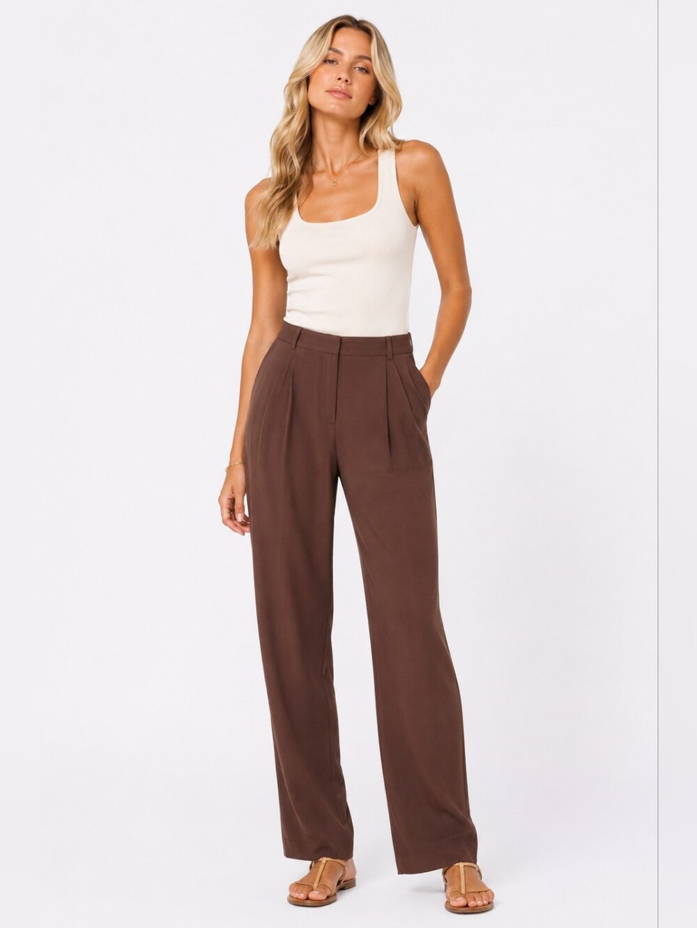 Abercrombie & Fitch Wide-Leg Pleated Trousers in Brown